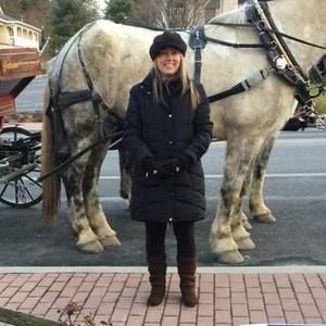 Meet your Posher, Debbie